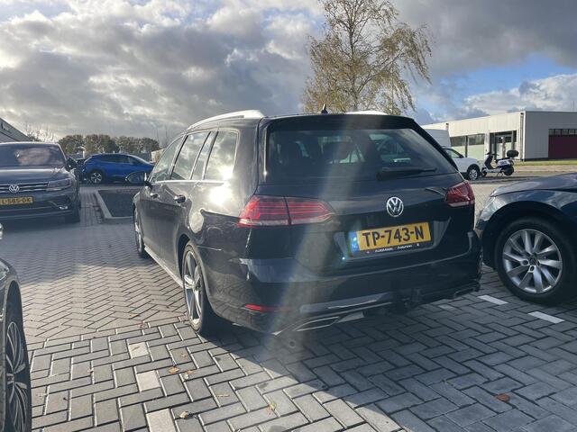 Volkswagen GOLF Variant 1.5 TSi 150 Pk Automaat Highline Business R-Line | Dynaudio | Volledig Leder | Camera | CarPlay | Trekhaak | LED | Stoelverwarming | Privacy Glass | Climate Control | 62.166 Km