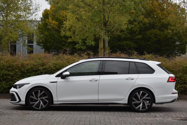 Volkswagen GOLF 1.5 eTSI R-Line Business+ Pano Keyless Lane Camera Trekhaak
