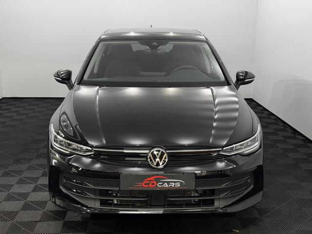 Volkswagen GOLF 1.5 TSI Life Edition Clima, Apple carplay, Parkeersensoren, Stoelverwarming, Sfeerverlichting, Led, Keyless start, 2 jaar garantie