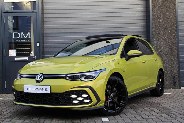 Volkswagen GOLF 1.4 eHybrid GTE Full option | Pano | Head up | IQ | LED verstralers | 19' Estoril | Stoelverwarming | Camera's | Parkeersensoren | Carplay |