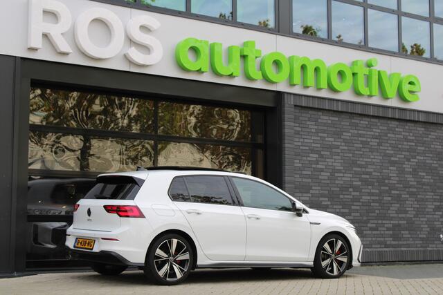 Volkswagen GOLF 2.0 TDI GTD | PANO | DODE HOEK | SFEERVERLICHTING | CAMERA | STOELVERW | CARPLAY |