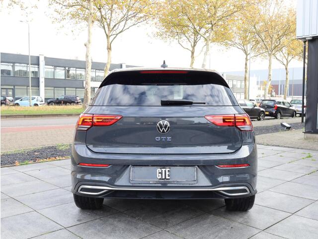 Volkswagen GOLF GTE 1.4 eHybrid 245PK | Achteruitrijcamera | Stoel&Stuurverwarming | Carplay/Android | 18"Inch |