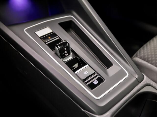 Volkswagen GOLF 1.0 TSI Sport Automaat (SCHUIFDAK, APPLE CARPLAY, STUUR/STOELVERWARMING, DYNAMISCHE KNIPPERLICHTEN, SFEERVERLICHTING, CAMERA, KEYLESS, ADAPTIVE CRUISE, NIEUWSTAAT)