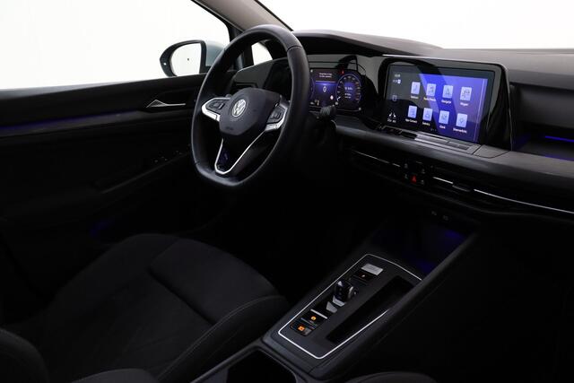 Volkswagen GOLF 1.4 eHybrid STYLE -ergoActive|CAMERA|WINTER|ADAP.CRUISE|DISCOVER-MEDIA|PRIVACY.GLAS