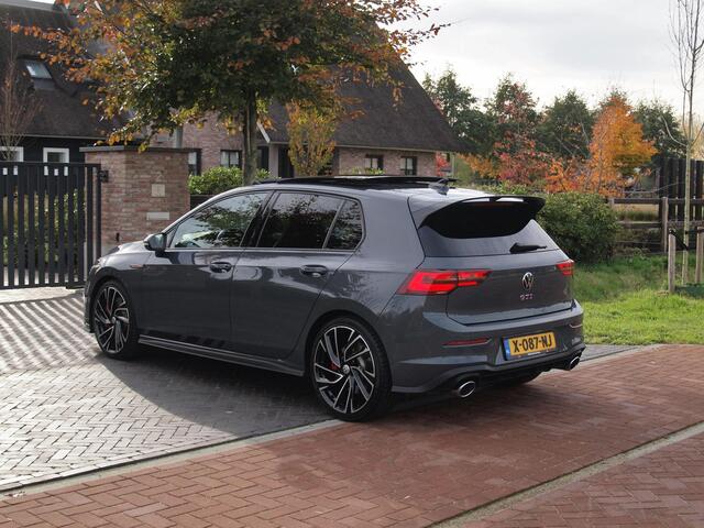 Volkswagen GOLF 2.0 TSI GTI | Panoramadak | Camera | Apple Carplay | Cruise Control | Automaat |