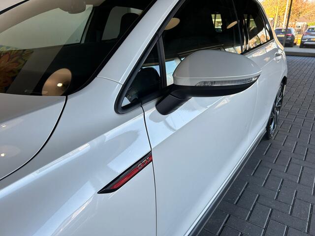 Volkswagen GOLF 2.0 TSI GTI DSG Panodak / IQ / DCC / Harman Kardon /Stoel-/stuurverwarming Keyless entry / Spiegelpakket