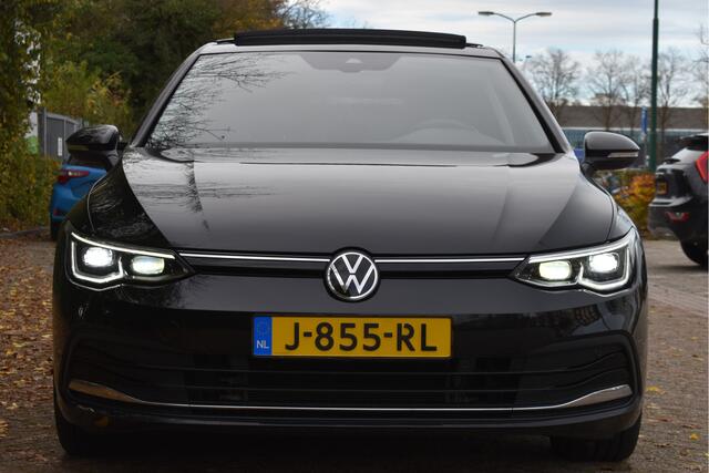 Volkswagen GOLF 1.5 eTSI 1st Edition | Open dak | Virtual Cockpit | Carplay | Massagestoel | Nav | Adapt.CC | DAB | Full LED | Compleet