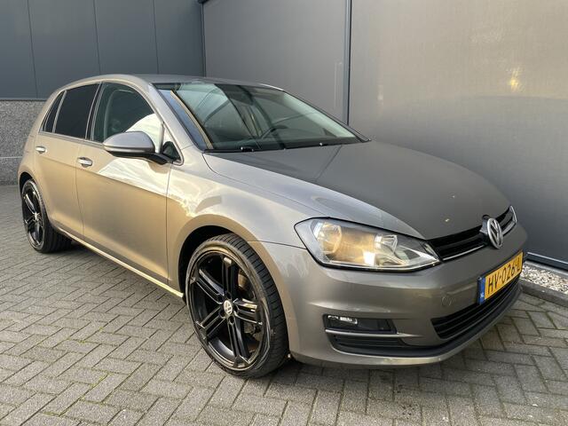 Volkswagen GOLF 1.2 TSI Trendline Airco - Dakspoiler - Start/stop systeem - Radio - Navigatie - Mistlampen voor