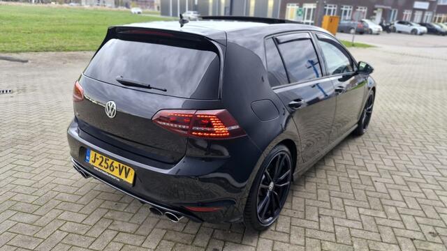 Volkswagen GOLF 2.0 TSI R 4M