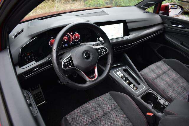 Volkswagen GOLF GTI 2.0 TSI 245PK DSG GTI-SPORT HARMANN-KARDON/IQ-LIGHT/PANORAMADAK