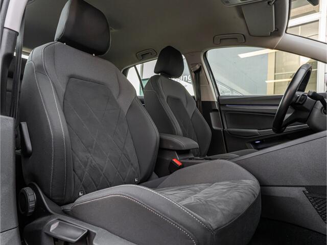 Volkswagen GOLF 1.4 eHybrid Style ELEK STOEL IQ LIGHT DODEHOEK APPLE CARPLAY