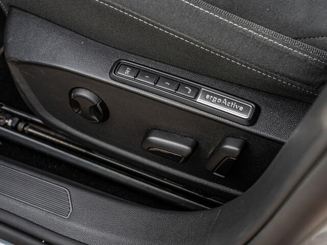 Volkswagen GOLF 1.4 eHybrid Style ELEK STOEL IQ LIGHT DODEHOEK APPLE CARPLAY