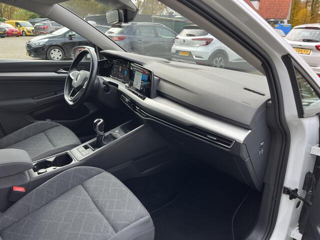 Volkswagen GOLF 1.5 TSI 130PK Life Dealer Onderhouden 1e Eign.