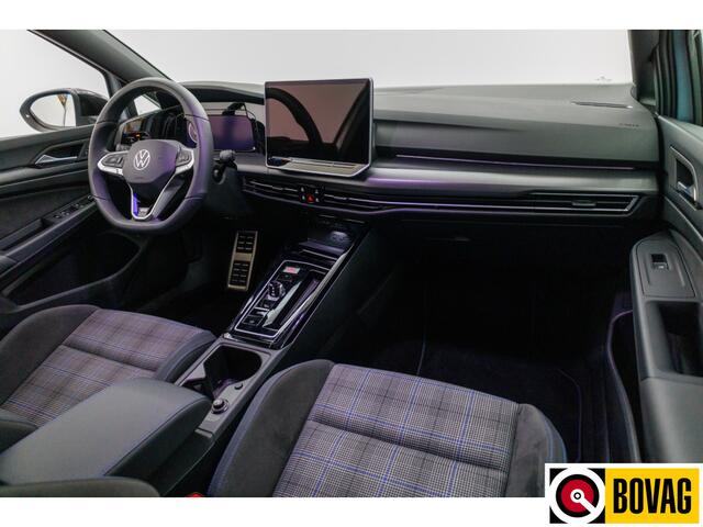 Volkswagen GOLF 1.5 eHybrid GTE Black Style 272 PK | IQ Led | Elec. trekhaak | Headup | Stoel- & stuurverw. | PDC V + A, Camera, App. connect, Navigatie, 131 KM actieradius (WLTP)
