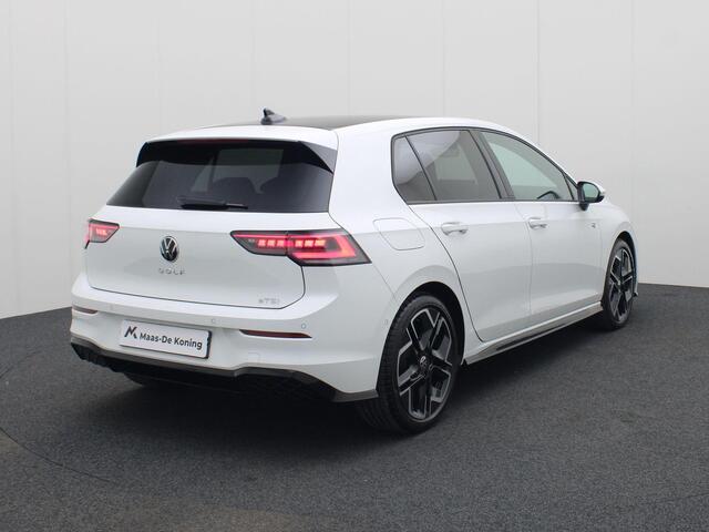 Volkswagen GOLF 1.5eTSI/150PK R-Line DSG · NIEUW MODEL · Navigatie · Apple/Android Carplay · Camera + Parkeersensoren · Garantie tot januari 2027