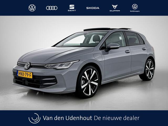 Volkswagen GOLF 1.5 eHybrid 204pk Life Edition DSG / Navigatie / Stoel+Stuurverwarming / Camera / Panoramadak