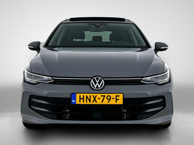Volkswagen GOLF 1.5 eHybrid 204pk Life Edition DSG / Navigatie / Stoel+Stuurverwarming / Camera / Panoramadak
