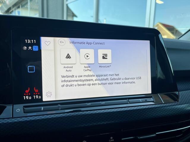 Volkswagen GOLF 1.5 eTSI Style Wolfsburg edition Carplay Pano Stoelverwarming