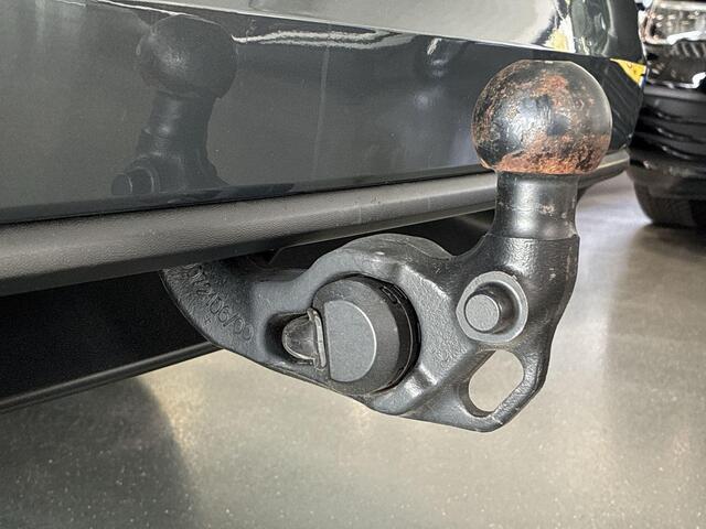 Volkswagen GOLF Variant 1.0 eTSI 110pk DSG Life · Camera · Inklapbare Trekhaak · Apple/Android Car Play · Navigatie · Verkeersbord Detectie · ACC · Garantie t/m 28-03-2027 of 100.000km