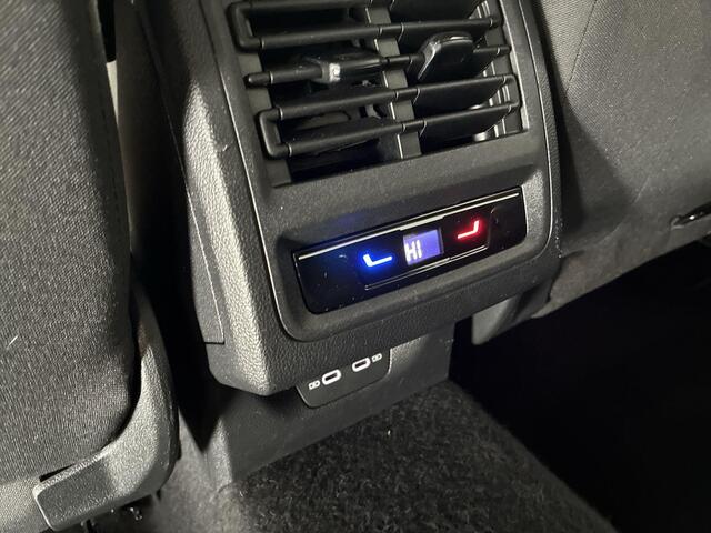 Volkswagen GOLF Variant 1.0 eTSI 110pk DSG Life · Camera · Inklapbare Trekhaak · Apple/Android Car Play · Navigatie · Verkeersbord Detectie · ACC · Garantie t/m 28-03-2027 of 100.000km