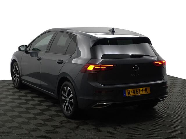 Volkswagen GOLF 1.5 TSI Advance- NAP 26dkm, CarPlay, Android Auto, Stoel/Stuurverwarming, Sfeerverlichting, Keyless, Xenon led