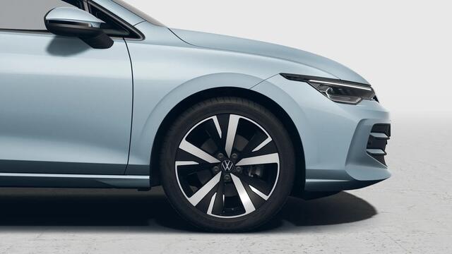 Volkswagen GOLF 1.5 eHybrid 204 6DSG eHybrid Life Edition Automaat | Trekhaak, elektrisch uitklapbaar, mechanisch inklapbaar | Panoramisch schuif-, kanteldak, elektrisch bedienbaar | Koplampverlichting LED Matrix (IQ.Light)