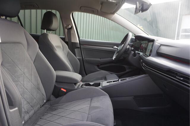 Volkswagen GOLF 1.4 eHybrid Style PHEV + Carplay/ Camera/ Memory Stoelen/ Virtual Cockpit/ Garantie!