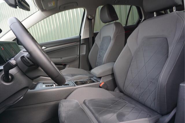 Volkswagen GOLF 1.4 eHybrid Style PHEV + Carplay/ Camera/ Memory Stoelen/ Virtual Cockpit/ Garantie!