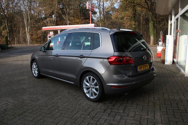 Volkswagen GOLF Sportsvan 1.4 TSI Highline, Wegdraaibare trekh, Navi, Cruise, DAB