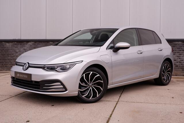 Volkswagen GOLF 1.4 eHybrid Style PHEV | Elek. Trekhaak | Q-Light | Carplay | Memory | Navi | Sfeerverlichting