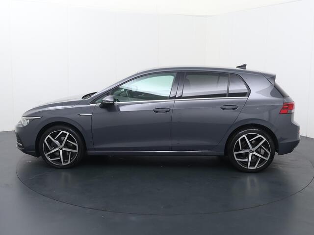 Volkswagen GOLF 1.5 TSI Style | 130 PK | Navigatie | Adaptive Cruisecontrol | Digitaal display