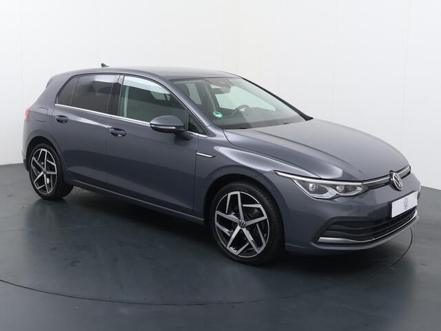 Volkswagen GOLF 1.5 TSI Style | 130 PK | Navigatie | Adaptive Cruisecontrol | Digitaal display