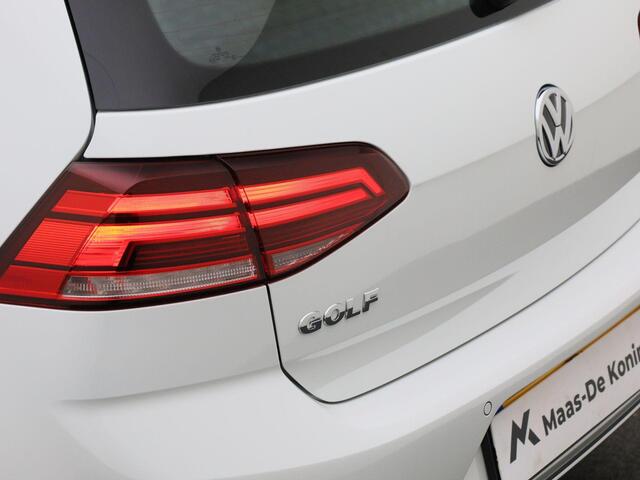 Volkswagen GOLF 1.0 TSI 115pk Comfortline · Navigatie · Apple/Android Car Play · Parkeersensoren · DAB