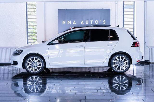 Volkswagen GOLF 1.4 TSI Connected Series PANO | LED | LEDER | ELEKTRISCHE STOEL | STOELVERWARMING | DEALER ONDERHOUDEN | TREKHAAK