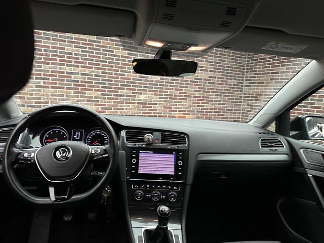 Volkswagen GOLF 1.0 TSI Comfortline Business R Line Stoelvrwm Cruise