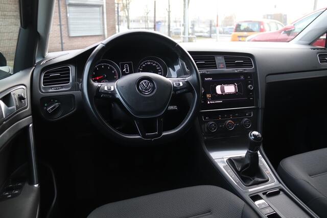 Volkswagen GOLF 1.0 TSI Comfortline, Adaptive Cruise, Carplay, Navi