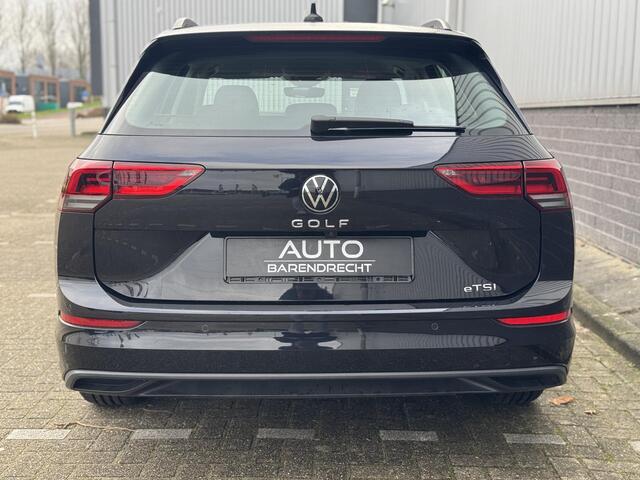 Volkswagen GOLF Variant 1.0 eTSI Life Golf VIII | Automaat | Camara | Stuurverwarming | ACC | Apple CarPlay