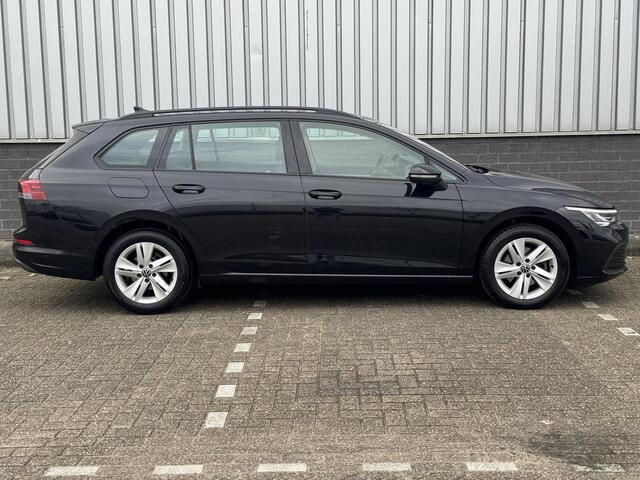 Volkswagen GOLF Variant 1.0 eTSI Life Golf VIII | Automaat | Camara | Stuurverwarming | ACC | Apple CarPlay