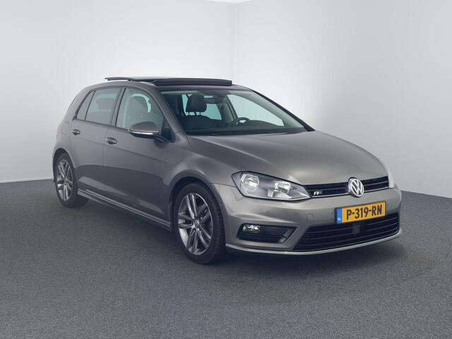 Volkswagen GOLF 1.2 TSI Connected Series R-line | Pano | ACC |Carplay |