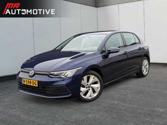 Volkswagen GOLF 1.0 eTSI Business - Camera, Carplay, Stoelverwarming