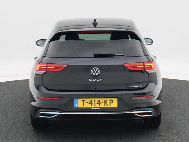 Volkswagen GOLF 1.4 204 Pk Automaat eHybrid Style | Adaptive Cruise | Climate Control | Stoelverwarming | Navigatie | Parkeersensoren | Carplay | 17 inch | 87.913 Km!!