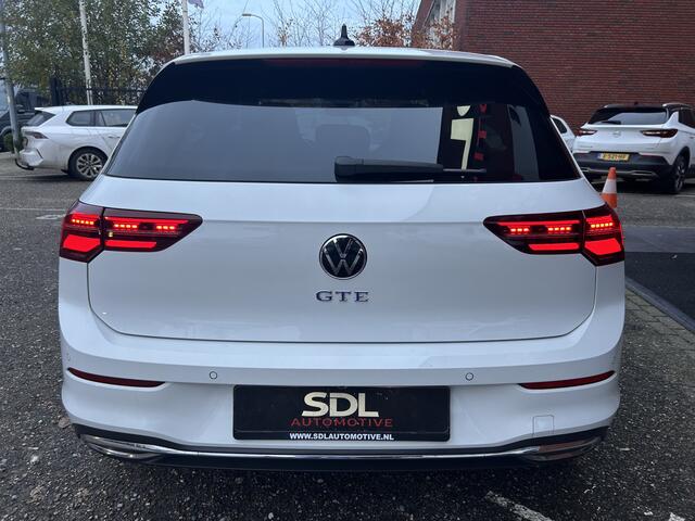 Volkswagen GOLF 1.4 eHybrid GTE 1e EIGENAAR!! // MATRIX LED // STOEL + STUURWIELVERWARMING // NAVI + CARPLAY // SFEERVERLICHTING // ADAPTIV. CRUISE // CAMERA // DODEHOEKDETECTIE