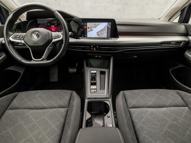 Volkswagen GOLF 1.0 eTSI Sport Automaat (VIRTUAL COCKPIT, APPLE CARPLAY, GROOT NAVI, SFEERVERLICHTING, KEYLESS, LM VELGEN, SPORTSTOELEN, ADAPTIVE CRUISE, LED KOPLAMPEN, NIEUWSTAAT)