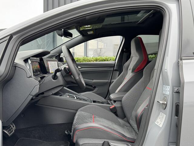 Volkswagen GOLF 8 GTI Clubsport 2.0 TSI 300pk DSG / Aut. IQ Light Harman Kardon Panoramadak 58dkm!!