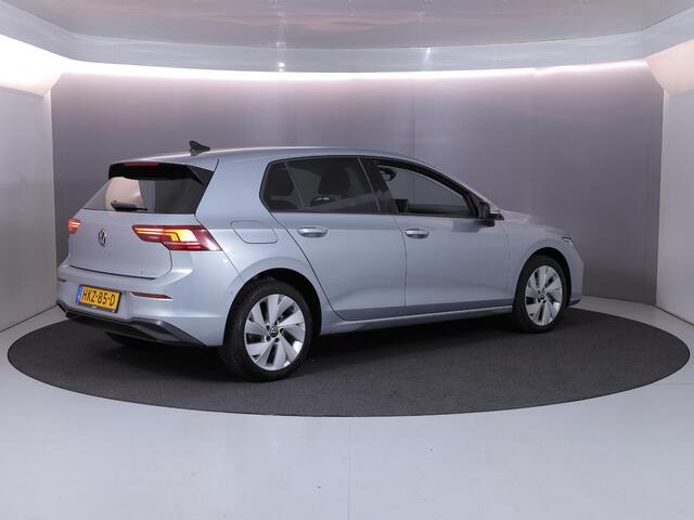 Volkswagen GOLF 1.5 eHybrid Life Edition 204 pk Automaat (DSG) | Verlengde garantie | Navigatie via App | Parkeersensoren (Park assist) | Achteruitrijcamera | Adaptieve cruise control |