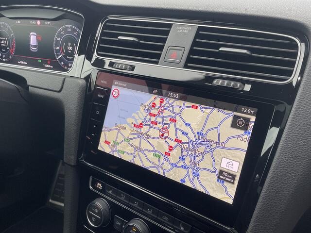 Volkswagen GOLF 7,5 GTI 2.0 TSI 230pk DSG / Aut. Fun Led Navi Pro DCC Pano 19" !!