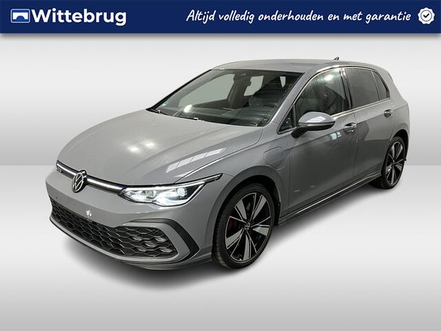 Volkswagen GOLF 1.4 eHybrid GTE / AUTOMAAT/ 245 PK/ PARK. SENSOREN/ LEDEREN MEMORY SEATS/ DODE HOEK/ STOELVERWARM. EN VENTILATIE/ STUURVERWARM./ APP CONNECT/ ADAPT. CRUISE/ TRAVEL ASSIST/ NAVI/ CLIMA/ DAB/ 18" LMV