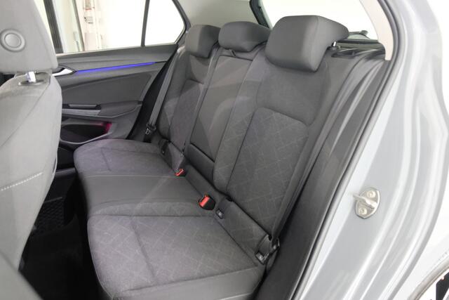 Volkswagen GOLF 1.5 TSI Style | CARPLAY | STUUR-STOELVERW. | ADAP. CRUISE |