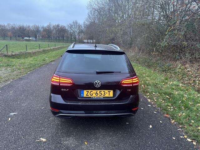 Volkswagen GOLF 1.5 TSI Highline