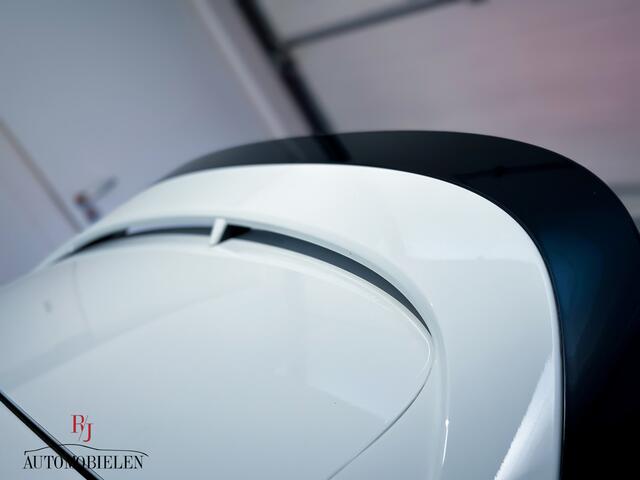 Volkswagen GOLF 2.0 TSI R 4Motion |Akrapovic|H/K|Panorama|Camera|Sfeer